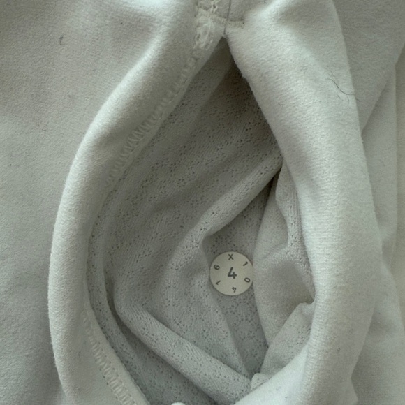 Lululemon Black and White Zip-Up Jackets - Picture 4 of 6